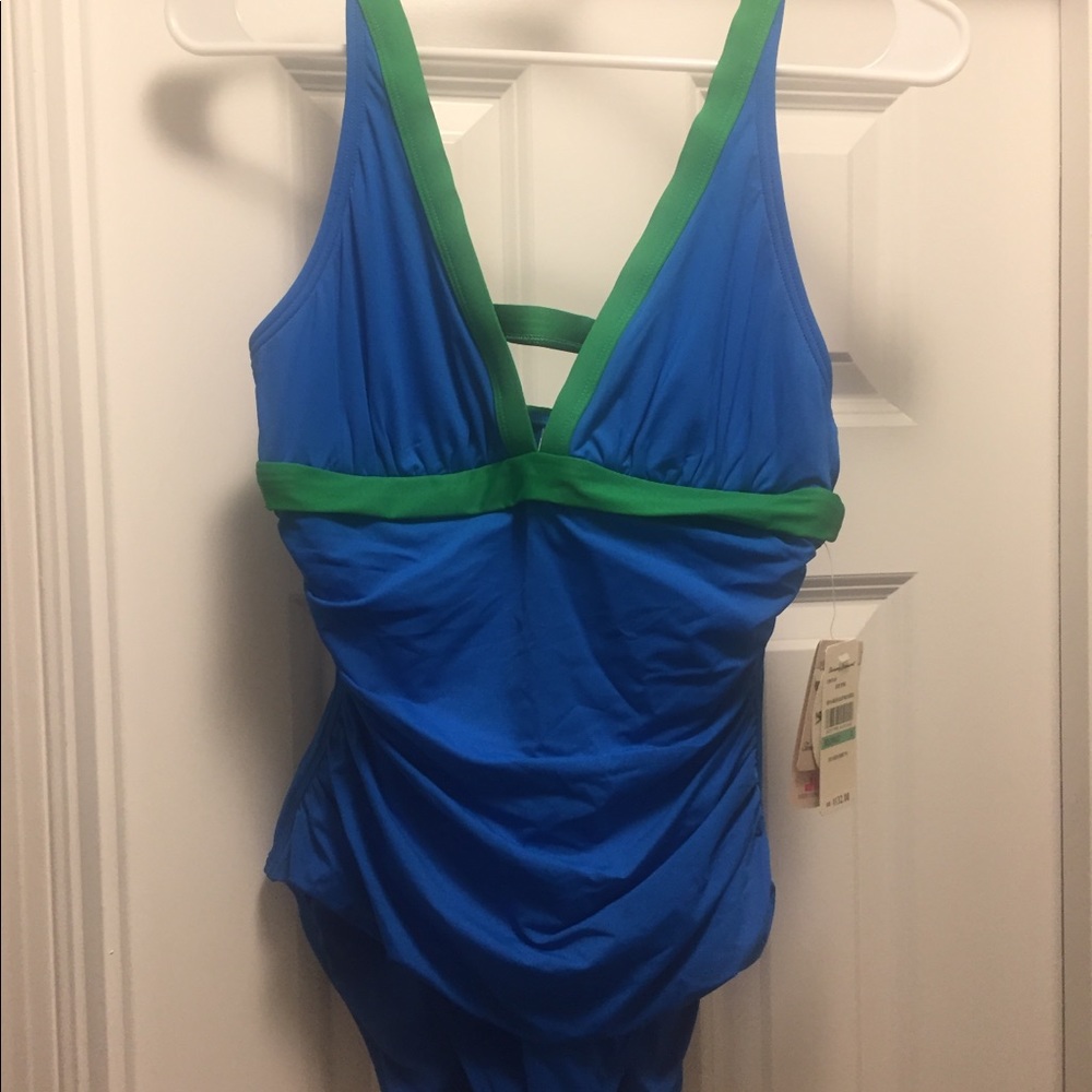 Tommy Bahama Size 8 Swimsuit